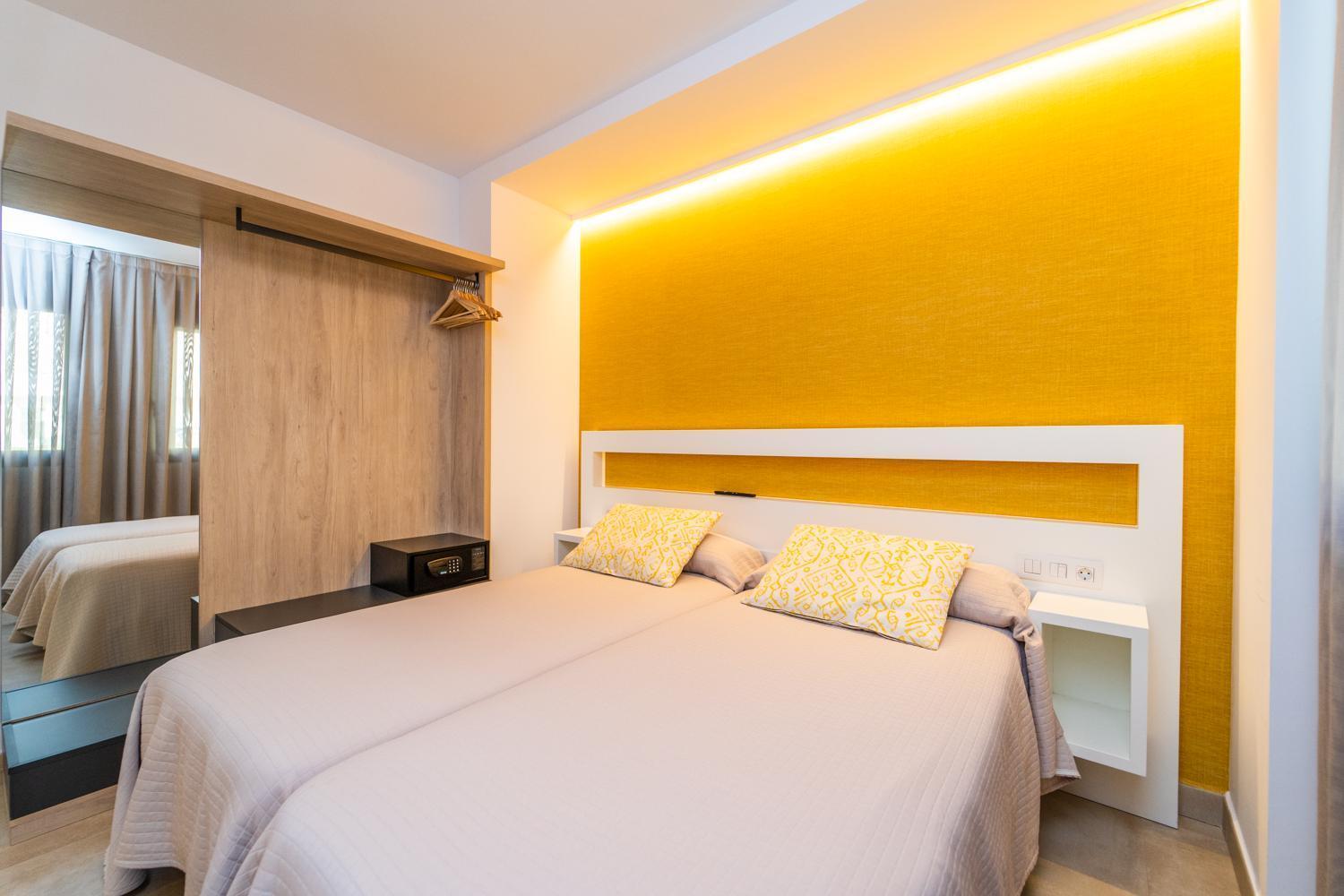 Vistamar Colors Boutique Luxury Apartments By Dlv Вилахойоса Екстериор снимка